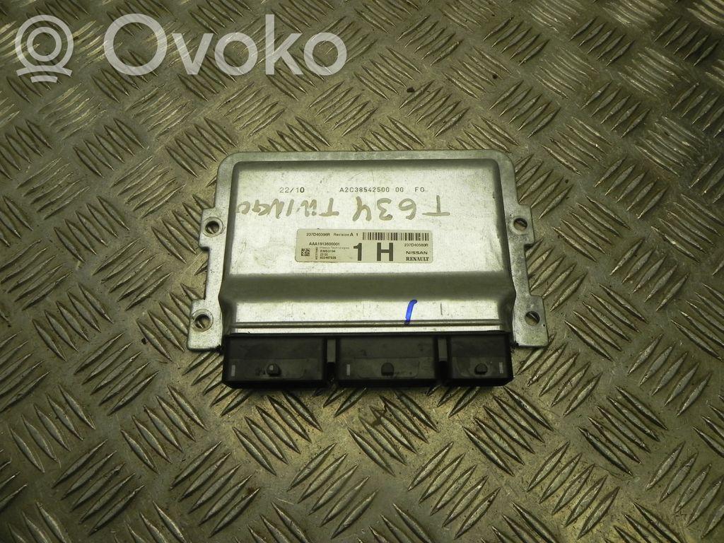 Renault Twingo III Engine control unit/module 