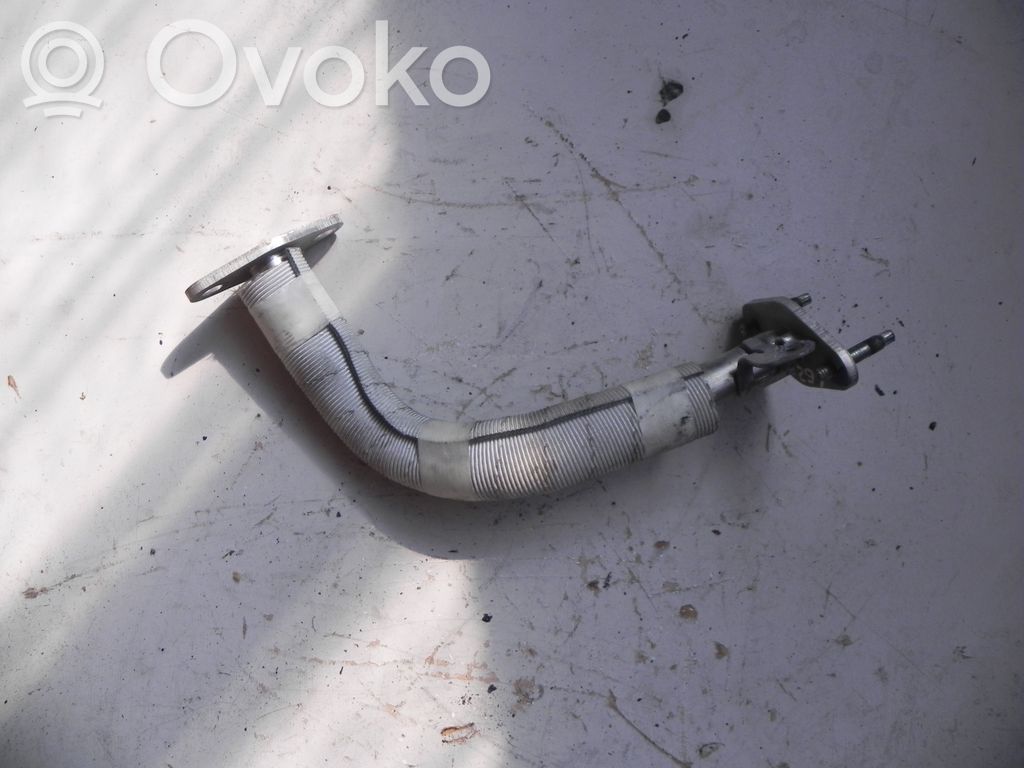 Toyota Yaris Linea/tubo flessibile della valvola EGR 