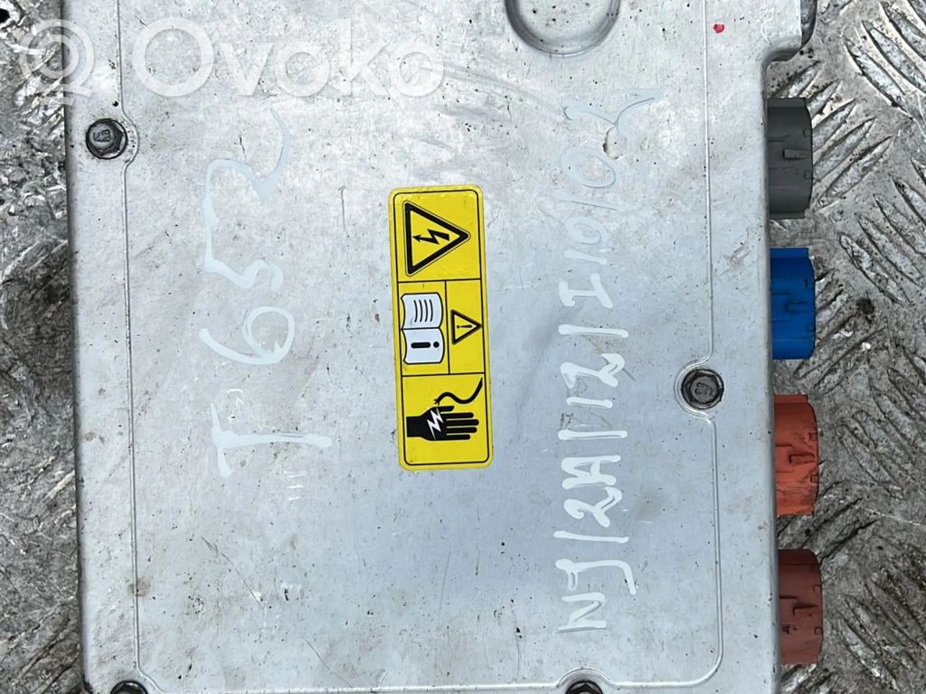 Tesla Model S Voltage converter inverter 