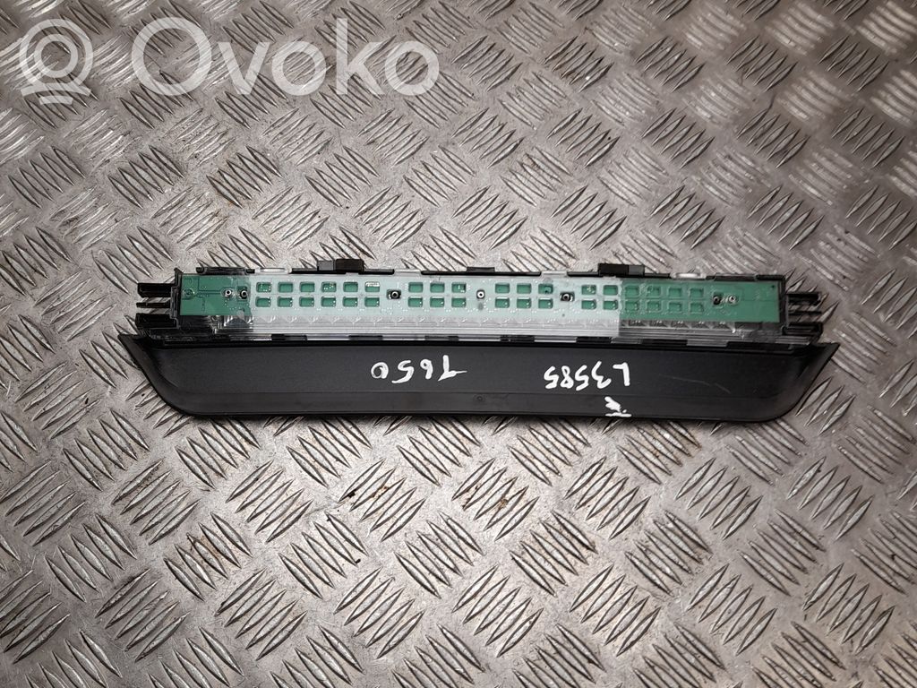 BMW X4 G02 Kolmas/lisäjarruvalo 