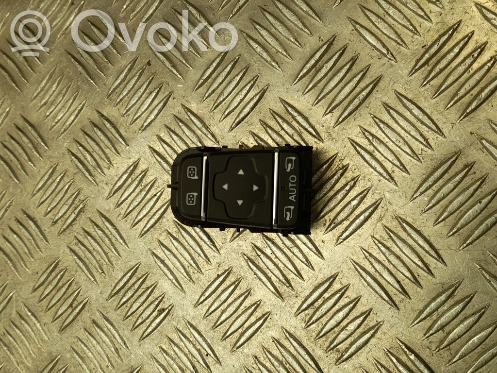 Renault Zoe Electric window control switch 