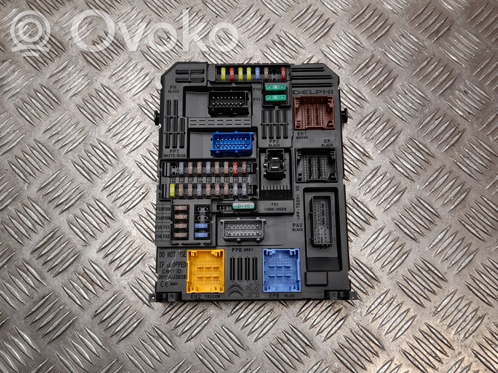 Opel Combo E Fuse box set 