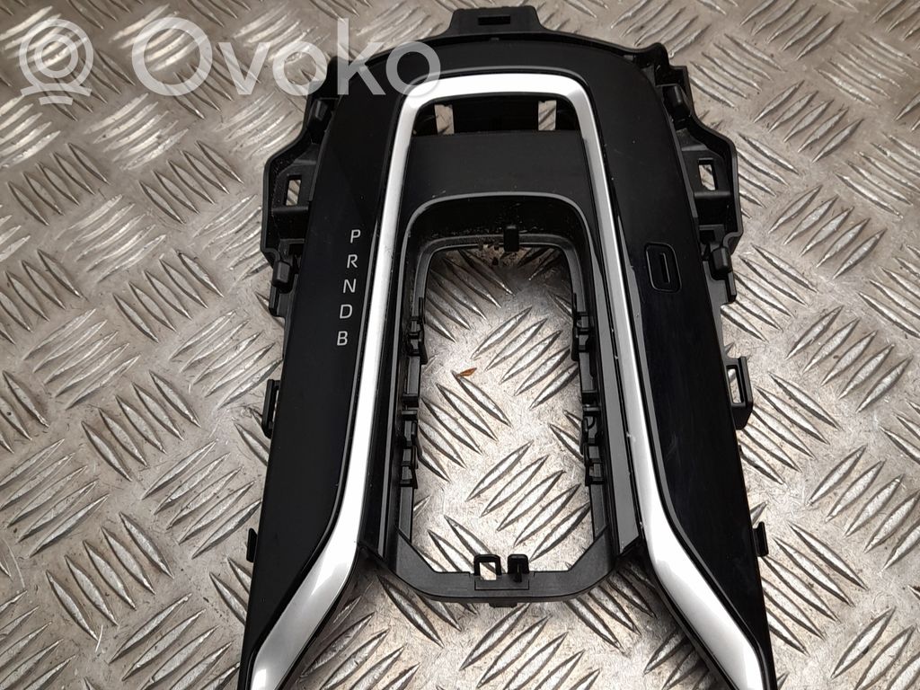 Toyota Corolla E210 E21 Rivestimento in plastica cornice della leva del cambio 