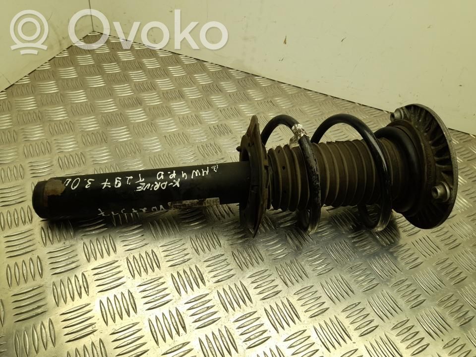 BMW 3 F30 F35 F31 Amortyzator osi przedniej ze sprężyną 