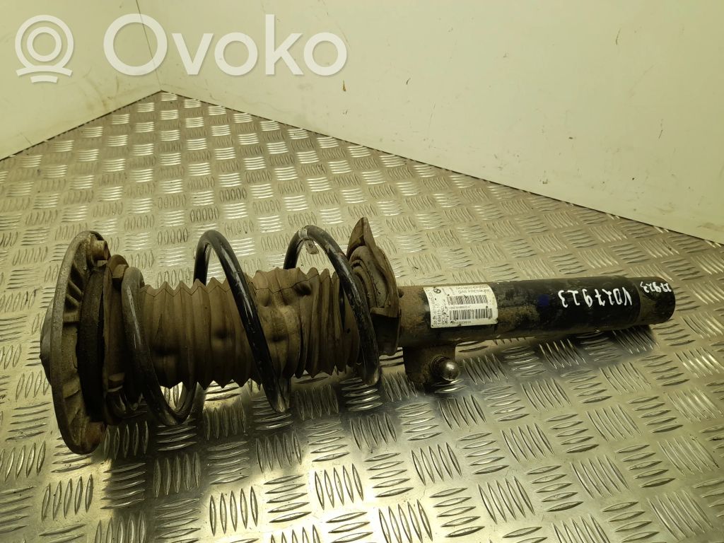BMW 3 F30 F35 F31 Front shock absorber with coil spring 