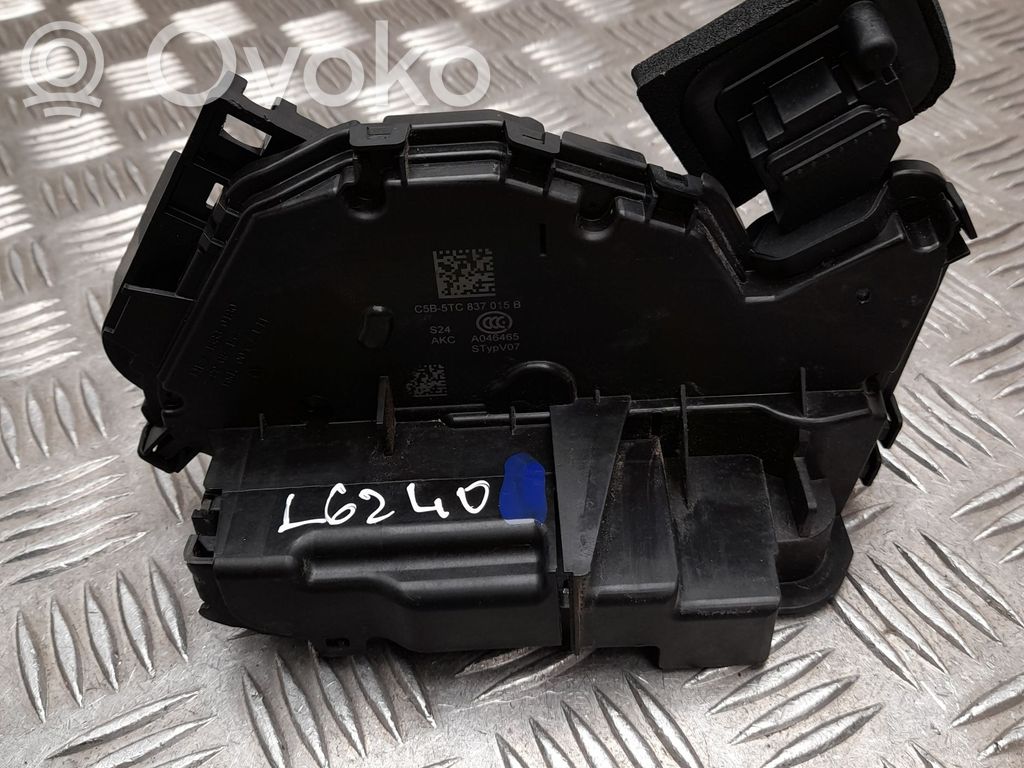 Volkswagen Polo VI Türschloss vorne 