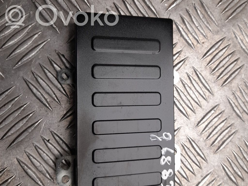 Ford Focus Wireless charging module 