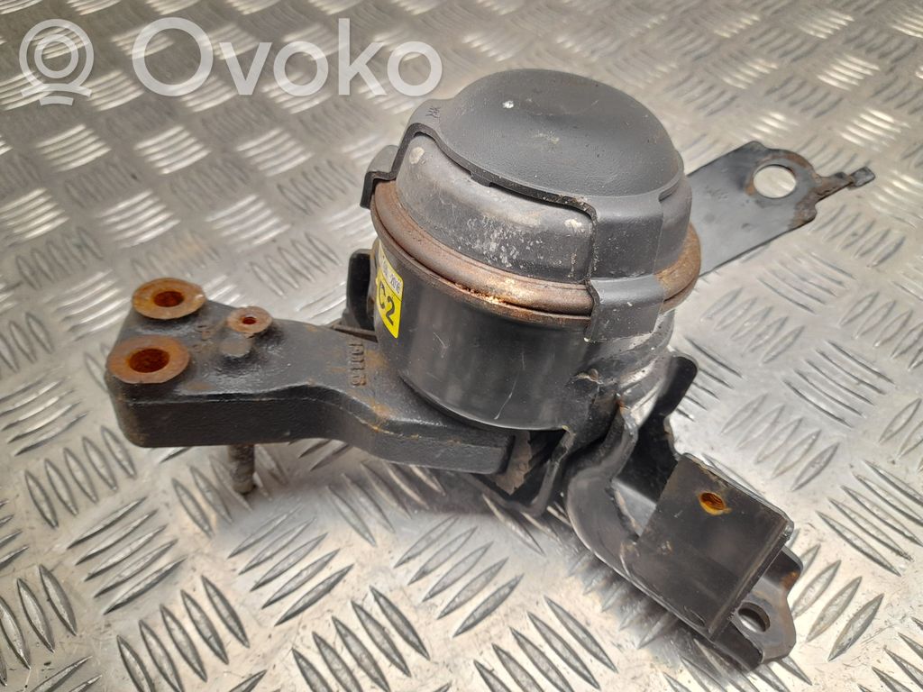 Toyota Yaris Engine mount bracket 