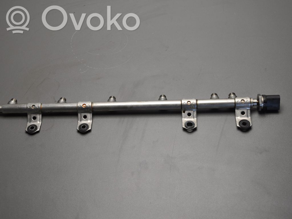 BMW 5 F10 F11 Tubo principal de alimentación del combustible 