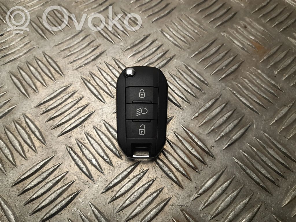 Opel Combo E Virta-avain/kortti 