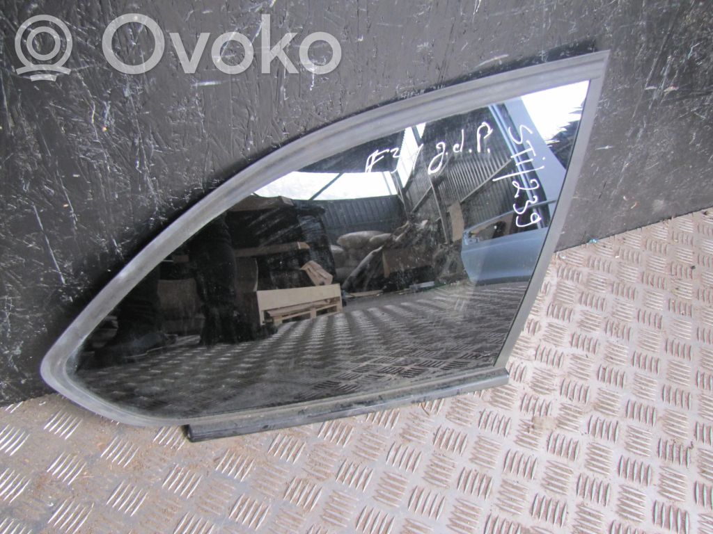 BMW 3 F30 F35 F31 Ventanilla de ventilación de la puerta delantera cuatro puertas 