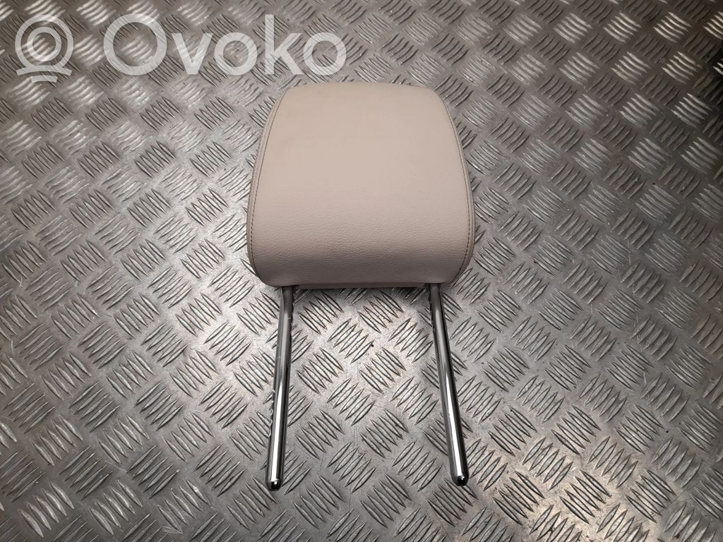 BMW 3 F30 F35 F31 Galinės sėdynės galvos atrama 