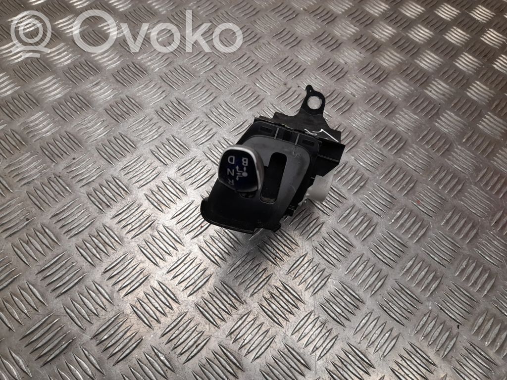 Toyota Prius+ (ZVW40) Lewarek zmiany biegów / dolny 
