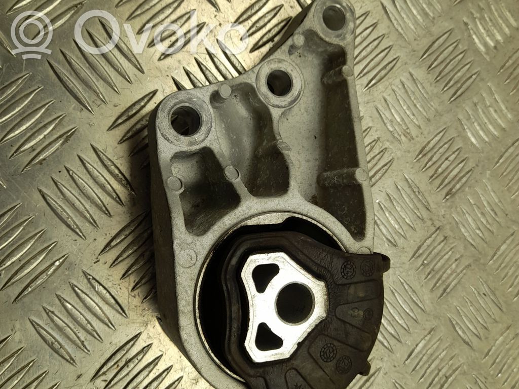 MG ZS Engine mount bracket 