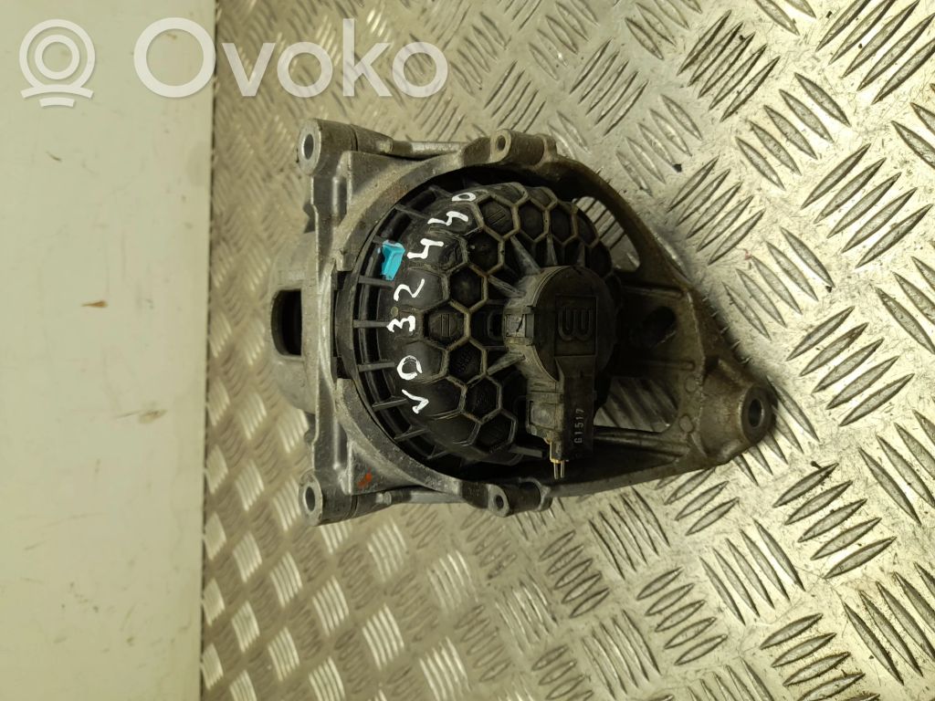 Audi Q5 SQ5 FY Engine mount bracket 