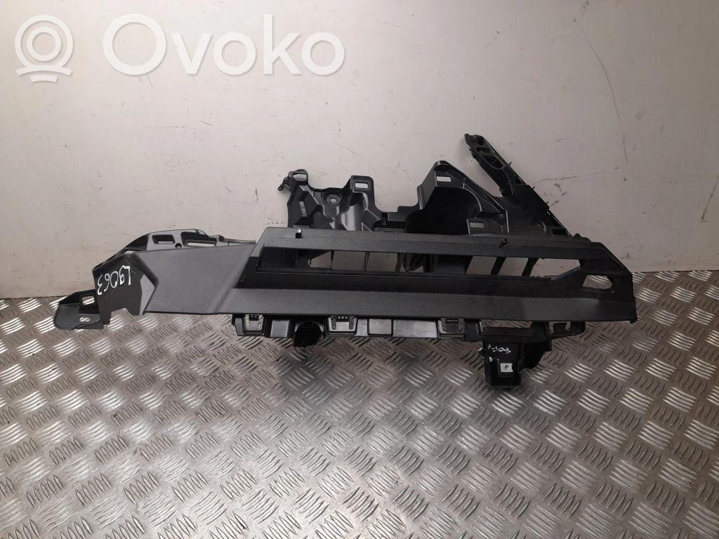 BMW iX (D)pillar trim (top) 