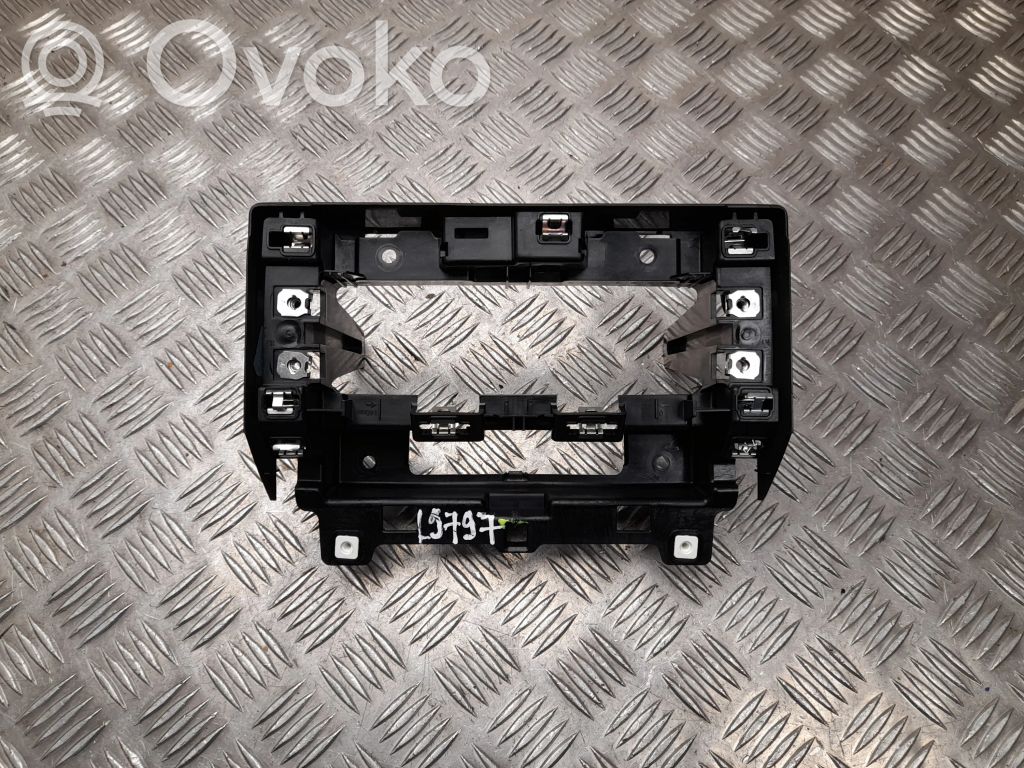 Nissan Primastar Konsola środkowa / Radio / GPS 