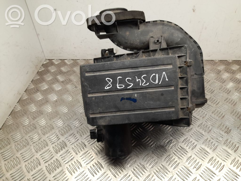 Nissan Navara D40 Air filter box 