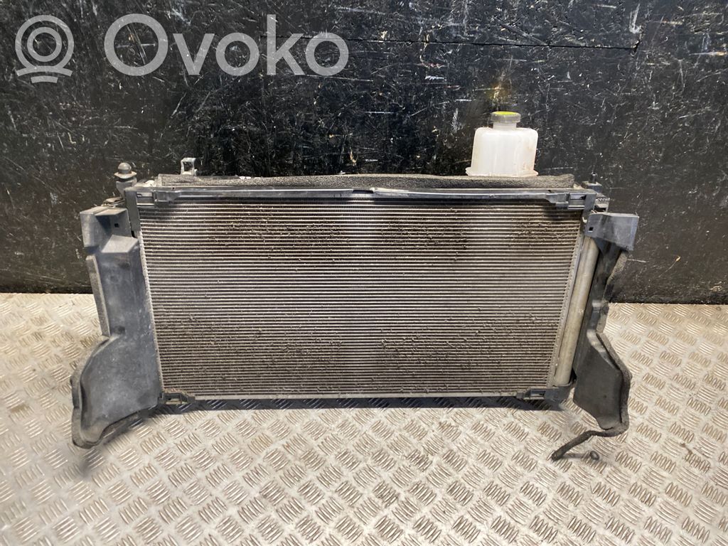 Toyota C-HR I Set del radiatore 