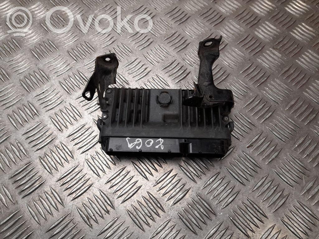Toyota Yaris Cross Unitate/modul de control motor