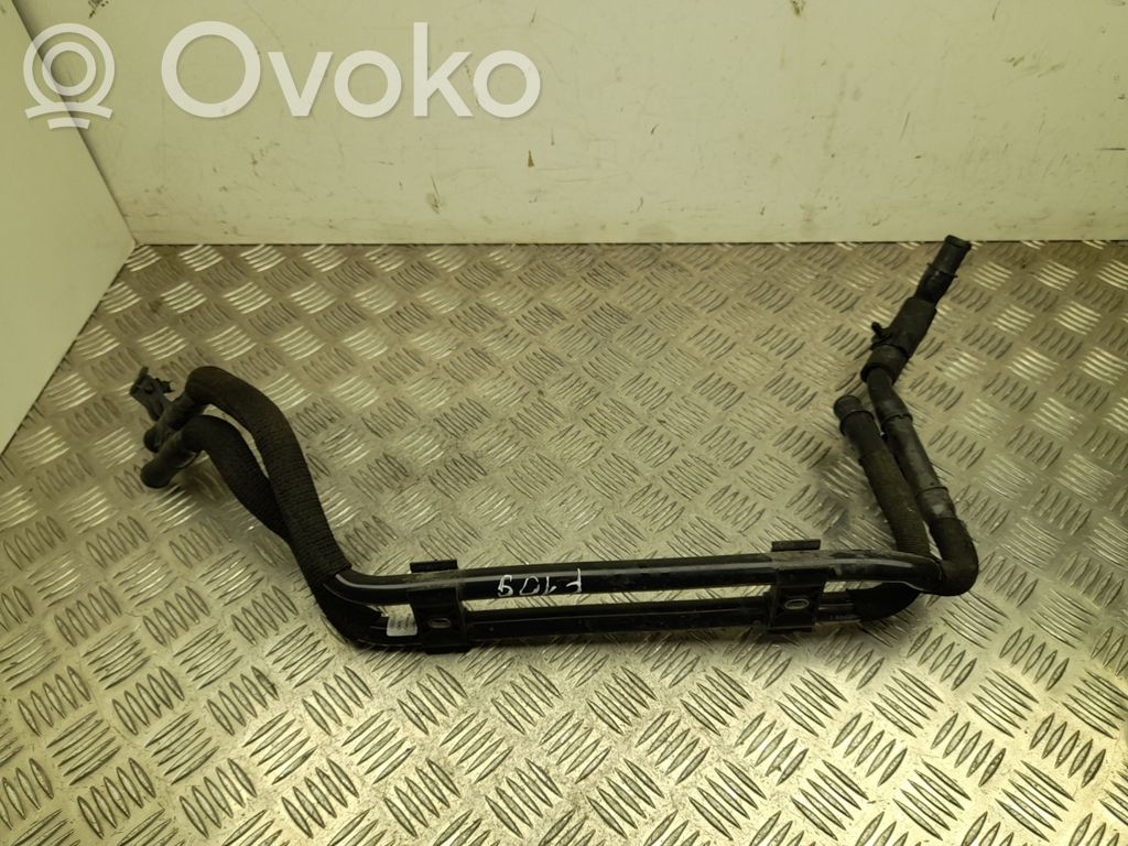 Audi Q8 e-tron Engine coolant pipe/hose 