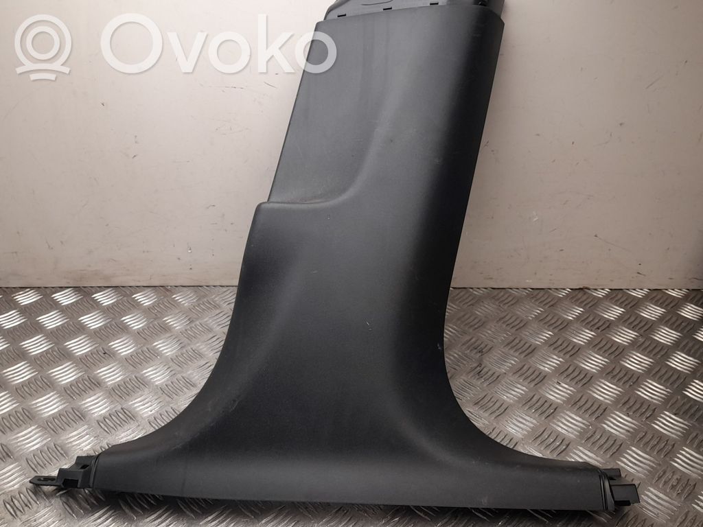 Tesla Model 3 Pilar (B) (inferior) 
