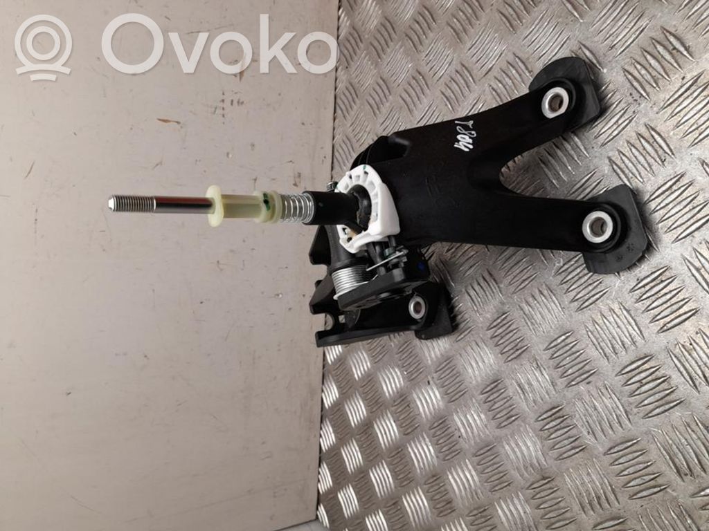 Mazda CX-30 Palanca/selector de cambios 