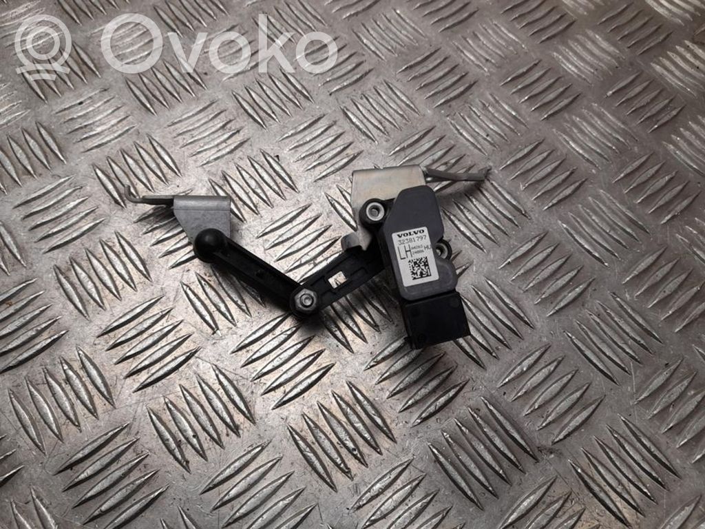Volvo XC60 Headlight/headlamp level sensor 