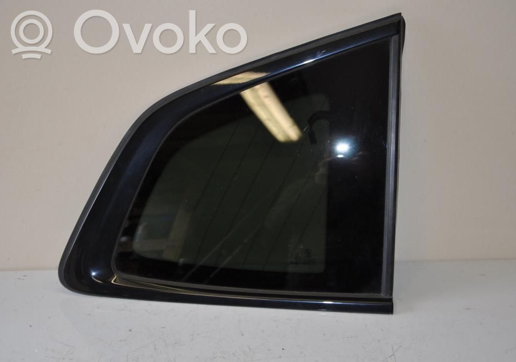 BMW iX3 G08 Vidrio lateral trasero 
