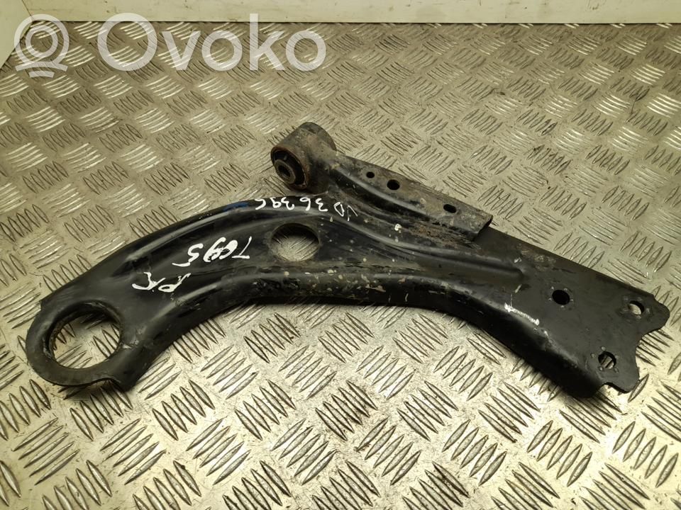 Peugeot 5008 Front lower control arm/wishbone 