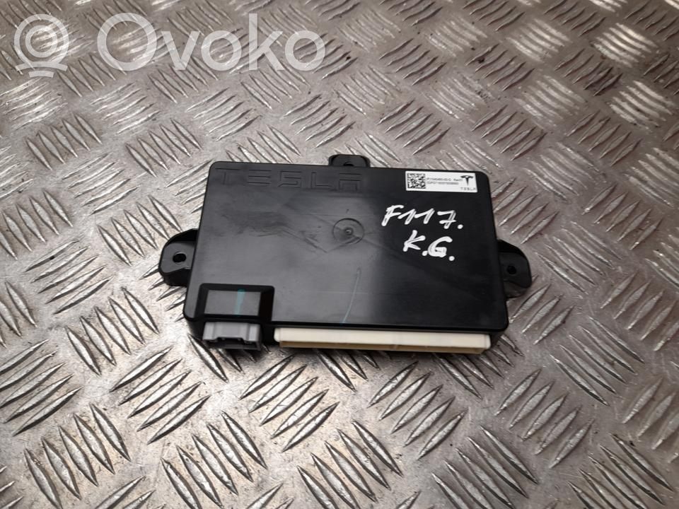 Tesla Model X Door control unit/module 