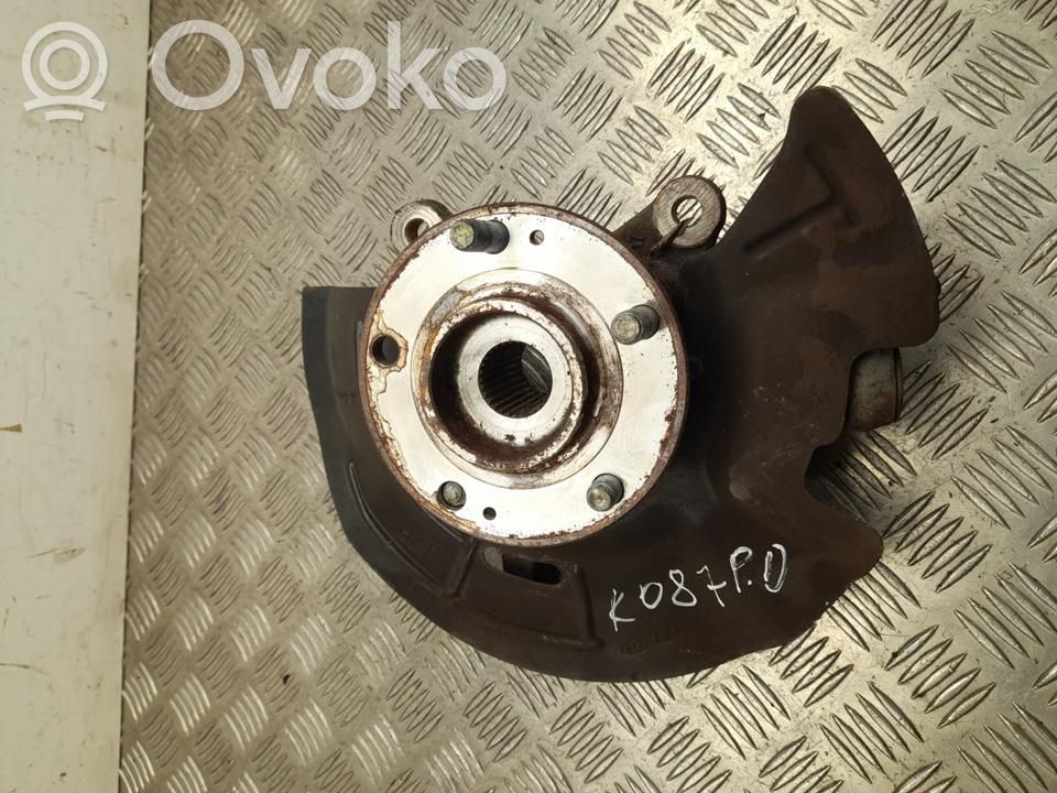 KIA Sportage Cubo de rueda delantera 