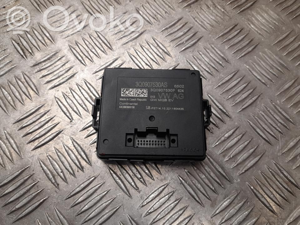 Volkswagen PASSAT B8 Gateway control module 