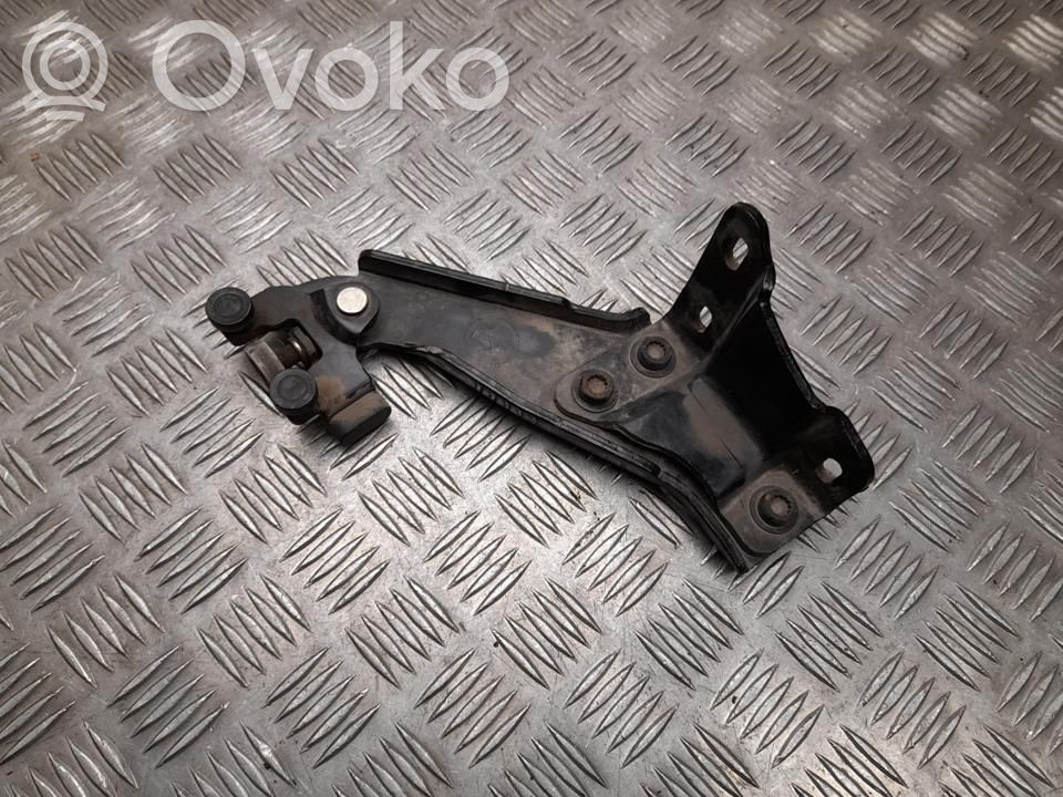 Volkswagen Caddy Rear door upper hinge 