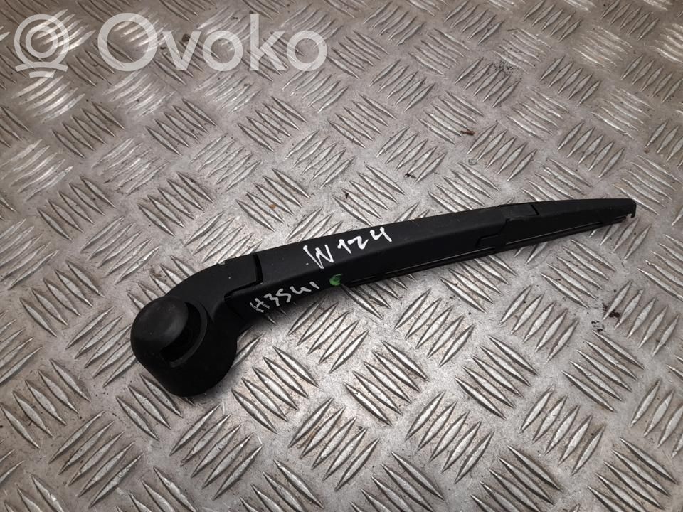 Brazo del limpiaparabrisas trasero   H3541