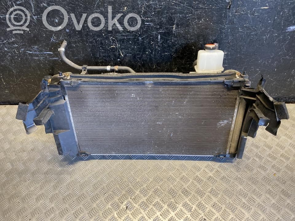 Toyota Prius (XW50) Chłodnica / Komplet 