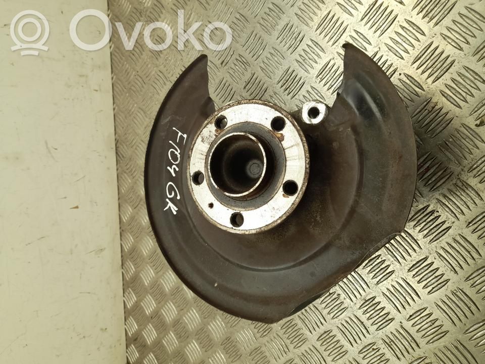 Volvo XC40 Cubo de rueda trasera 