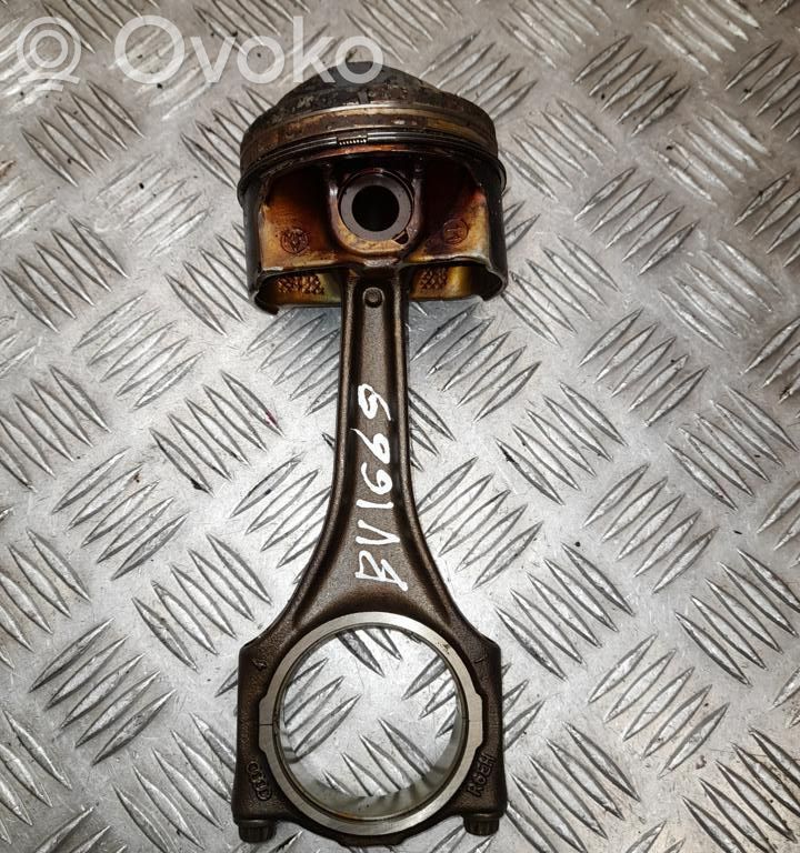 Audi Q7 4M Piston avec bielle 