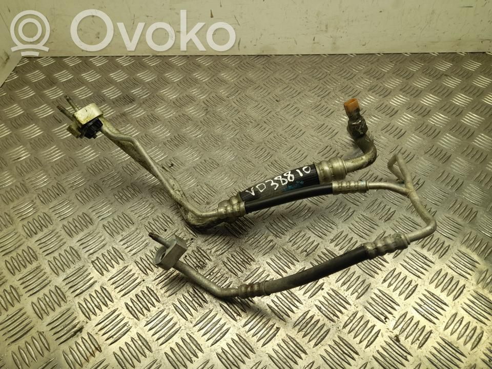 Tesla Model X Ilmastointilaitteen putki (A/C) 