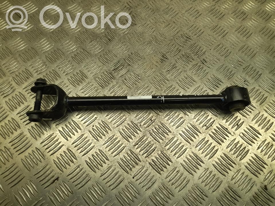 Tesla Model Y Galinė šakė 