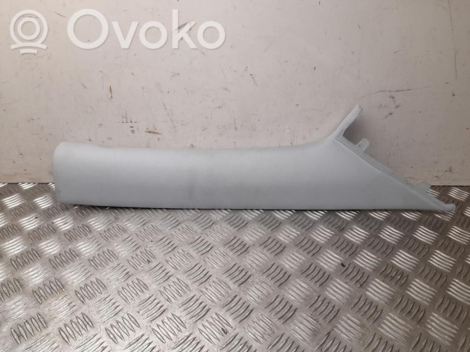 Tesla Model Y A-pilarin verhoilu 