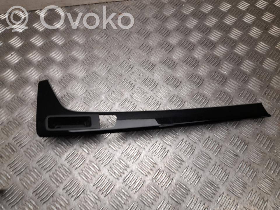 Inne części wnętrza samochodu   8W1863969H,H5658