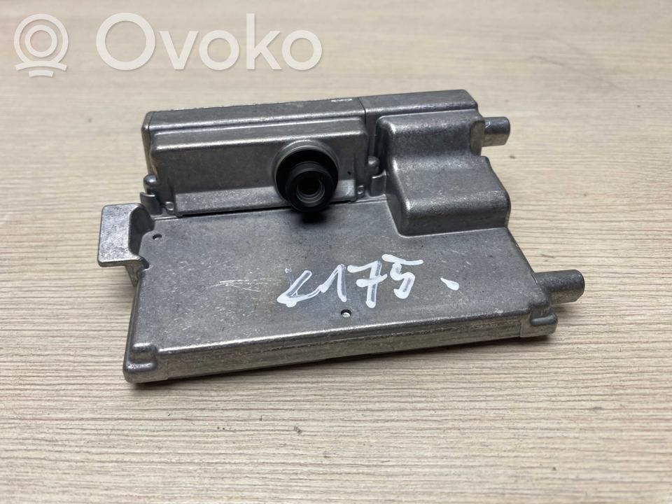 Volkswagen Golf VIII Windshield/windscreen camera 