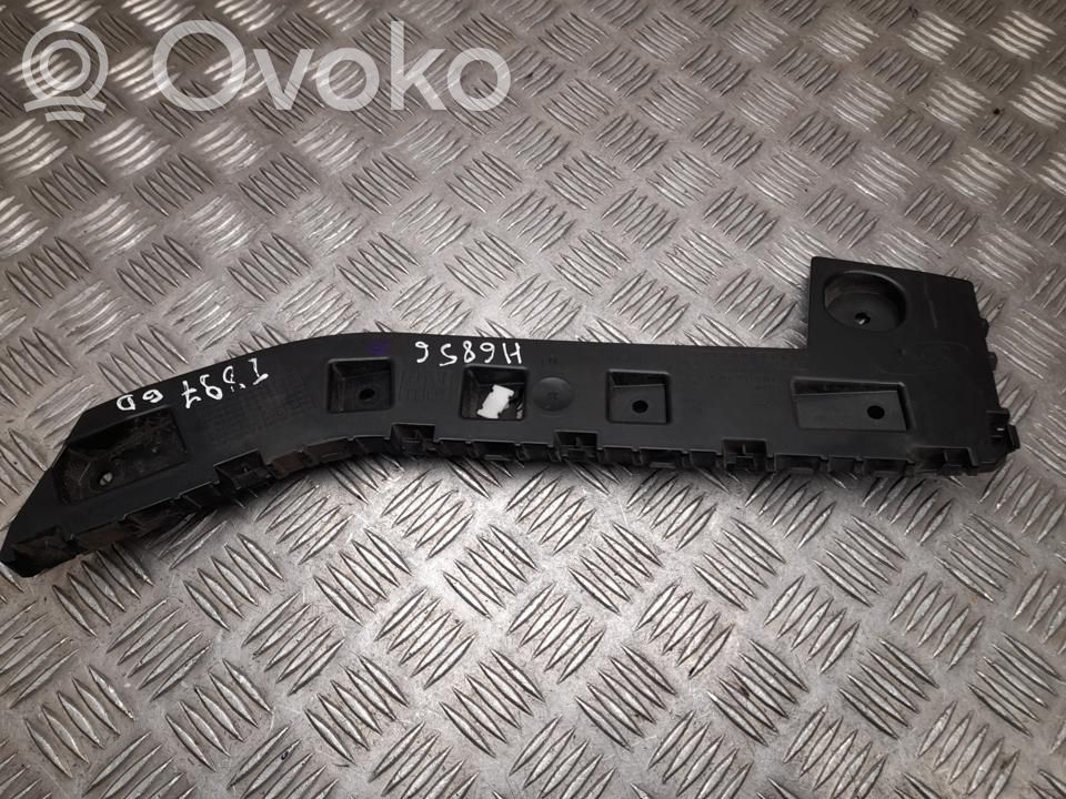 Ford Explorer VI Rear bumper mounting bracket 