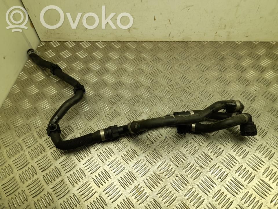 BMW i4 Engine coolant pipe/hose 