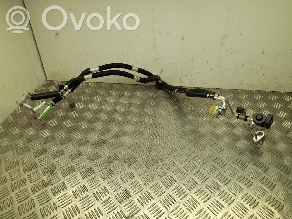 Polestar 4 Ilmastointilaitteen putki (A/C) 