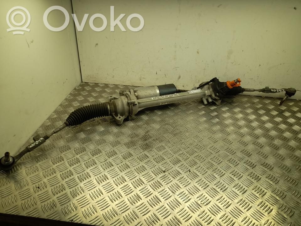 BMW i4 Vairo kolonėlė 