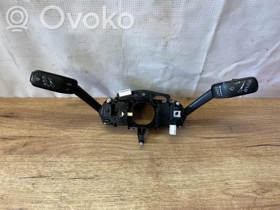 Cupra Ateca Interruptor/palanca de limpiador de luz de giro 