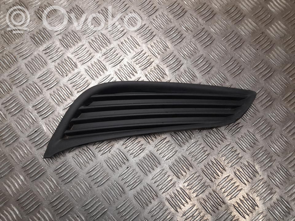 Opel Astra K Etusäleikkö 