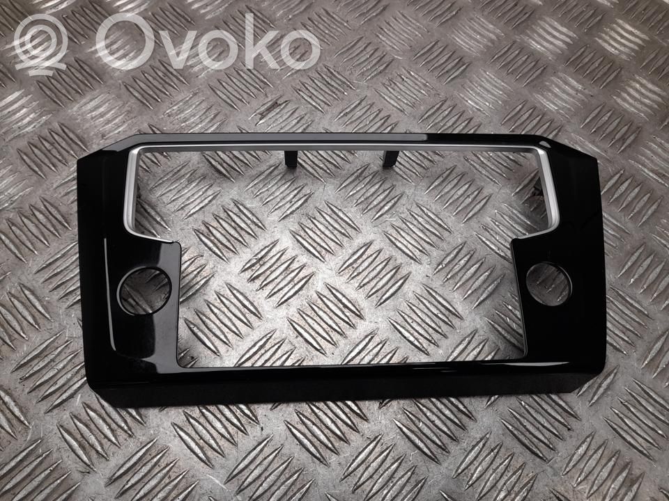 Volkswagen PASSAT B8 Konsola środkowa / Radio / GPS 